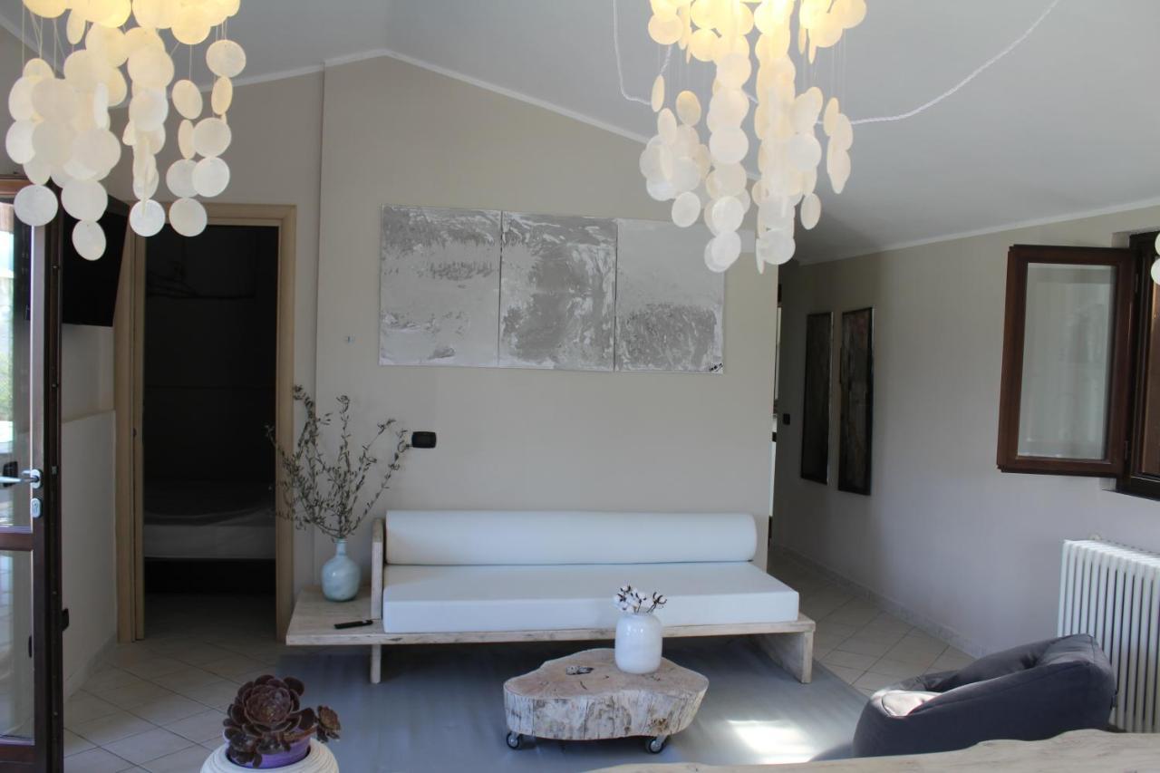 Villa Clicla - Pool, Sea,Hommock Swing And Laziness อิมเปรีอา ภายนอก รูปภาพ